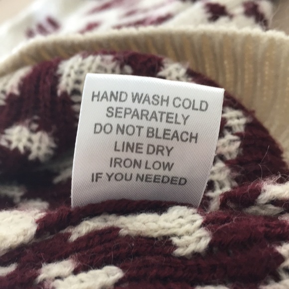 Tribal Patterned Maroon and Cream Sweater - Picture 7 of 7